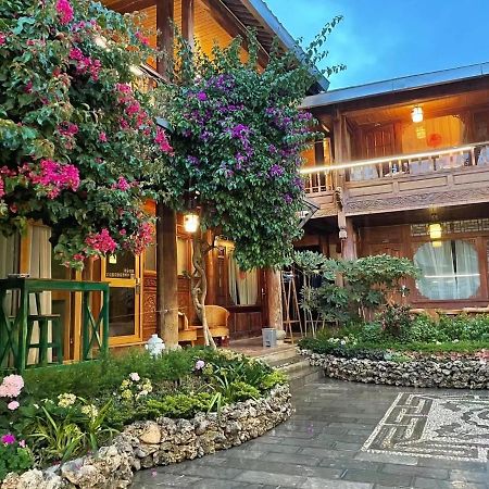 Lijiang Rongyi Homestay Екстериор снимка