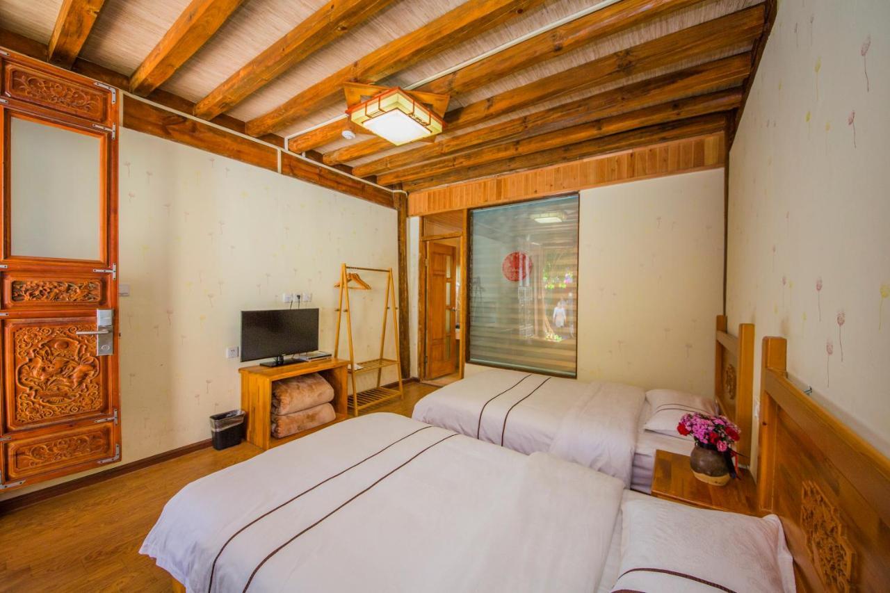 Lijiang Rongyi Homestay Екстериор снимка