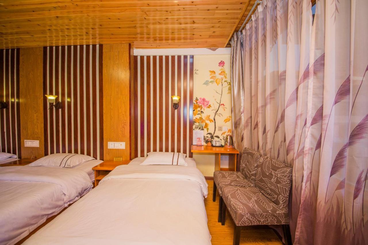 Lijiang Rongyi Homestay Екстериор снимка