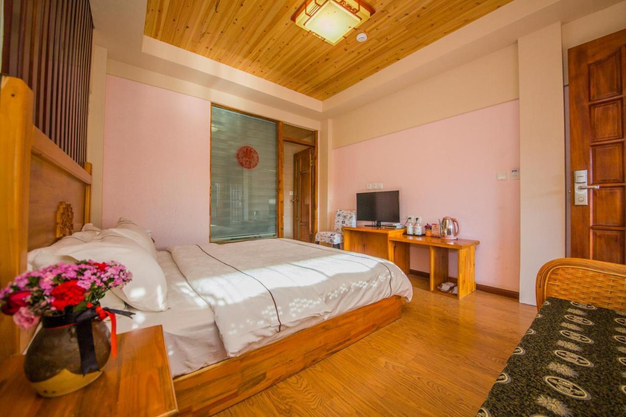 Lijiang Rongyi Homestay Екстериор снимка